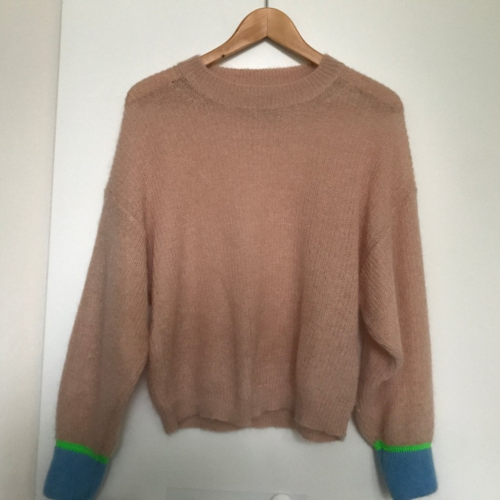 Essentiel Antwerp mohair trui roze met details maat M, Verzenden, Zo goed als nieuw, Maat 38/40 (M), Roze