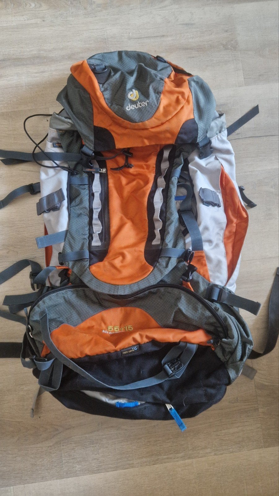 Deuter Aircontact SL Pro 55+15 dames backpack met regenhoes, Sport en Fitness, Bergsport en Wandelen, Ophalen, Gebruikt