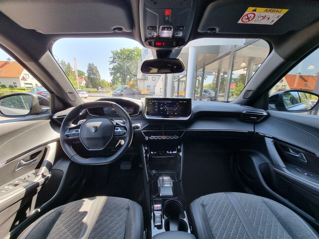 Peugeot 2008 1.2 Hybrid Allure | 2024 | Automaat | Ad.cruise, Auto's, Peugeot, 1272 kg, Gebruikt, Euro 6, 1199 cc