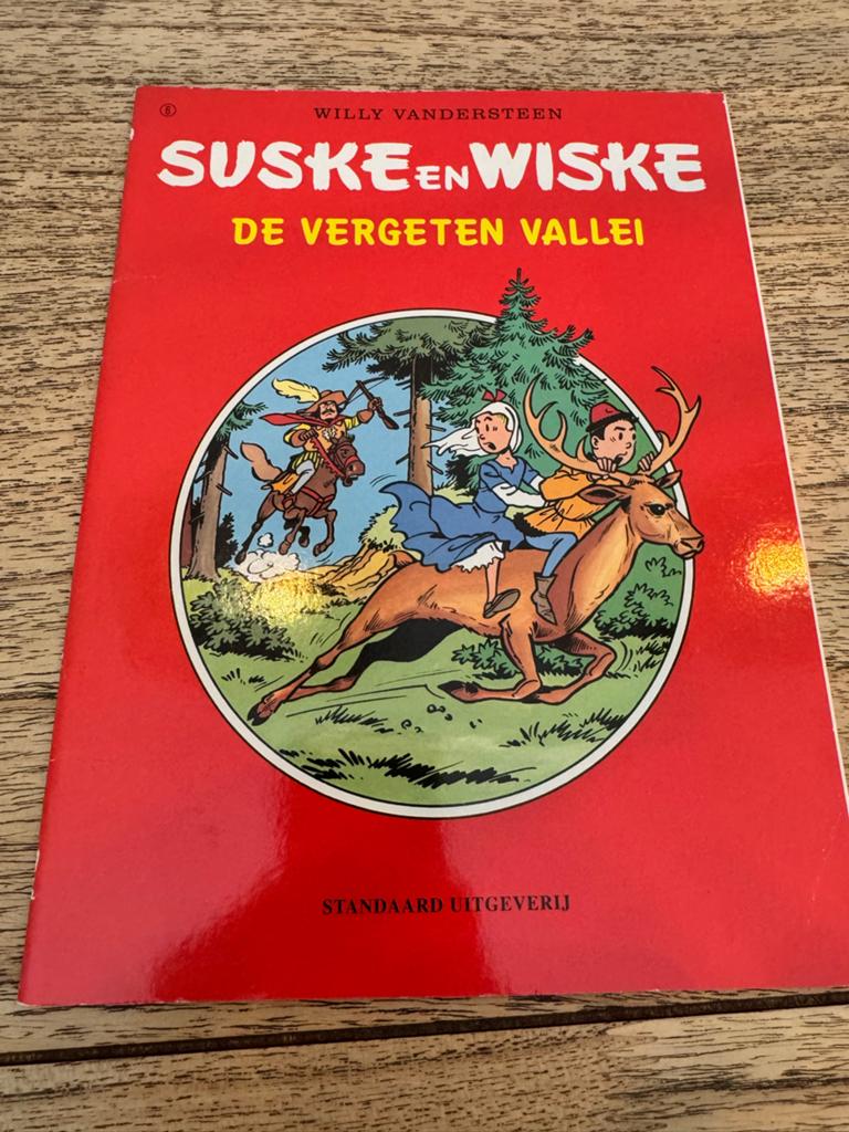 Suske en Wiske - De Vergeten Vallei, Eén stripboek, Ophalen of Verzenden, Gelezen