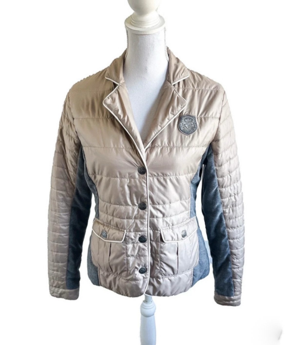 Mooi jasje van L’argentina M, Maat 38/40 (M), Info@scarva.nl, Gieterij 28, 2211 XK Noordwijkerhout, Beige