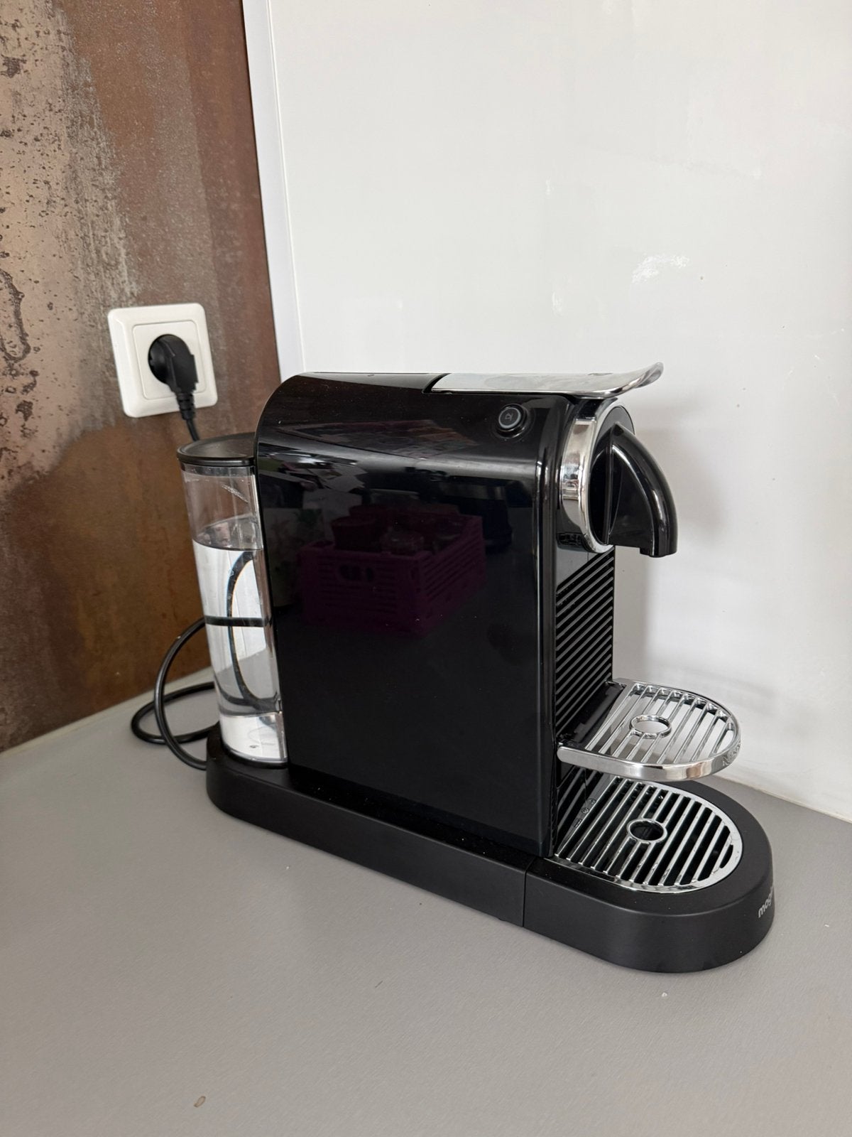 Nespresso koffiezetapparaat, Witgoed en Apparatuur, Koffiezetapparaten, Ophalen, Zo goed als nieuw, Espresso apparaat