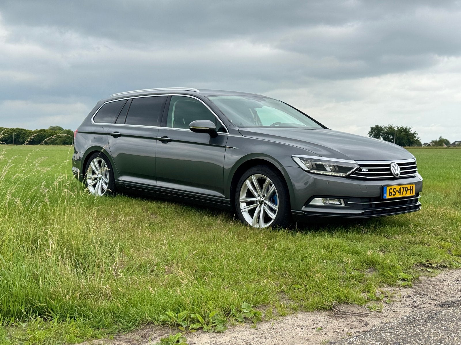 Volkswagen Passat 1.4 TSI 92KW Variant 2015 Grijs, Auto's, Voorwielaandrijving, 125 pk, 4 cilinders, Origineel Nederlands