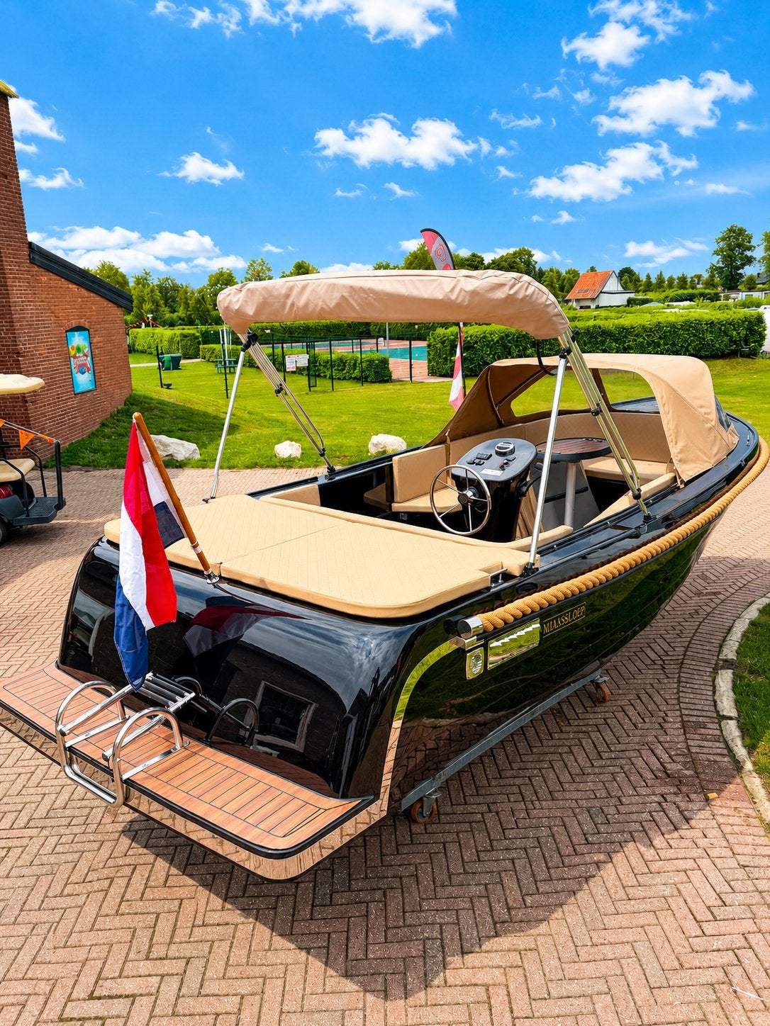 Maasloep 590 honda 20pk occasion bwj 023 alle luxe opties