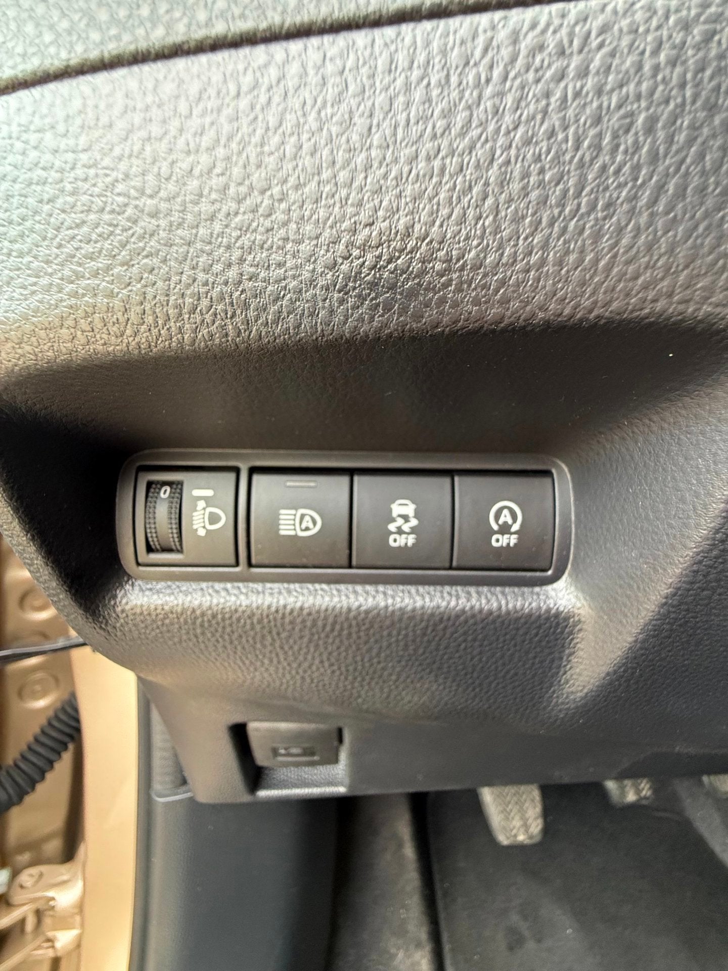 Foto 22 van Toyota Aygo X 1.0 VVT-i MT Pulse stoelverwarming,camera,line