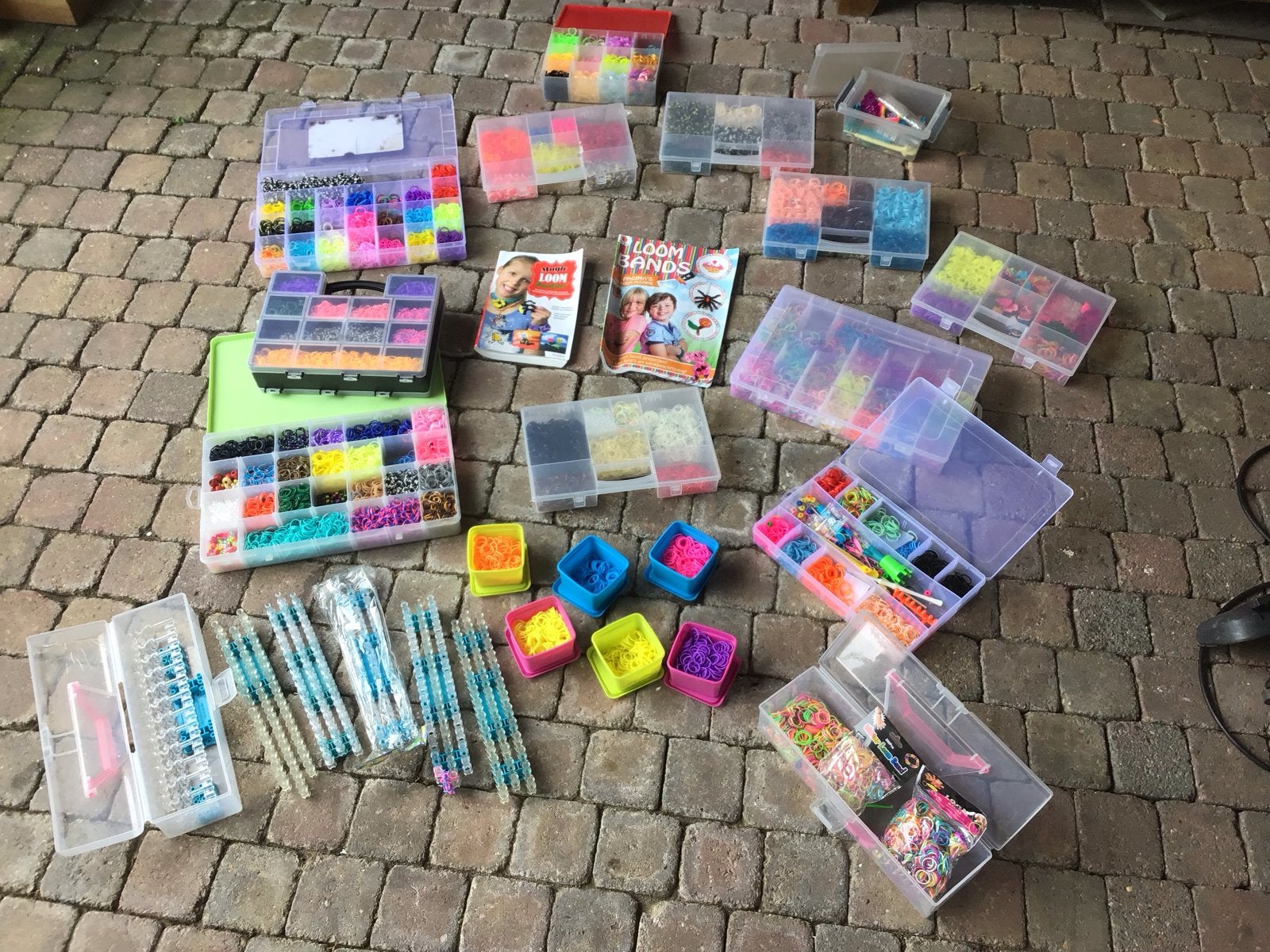Grote collectie Loom Bands met accessoires en boeken, Gebruikt, Overige thema's, Meerkleurig, Ophalen of Verzenden