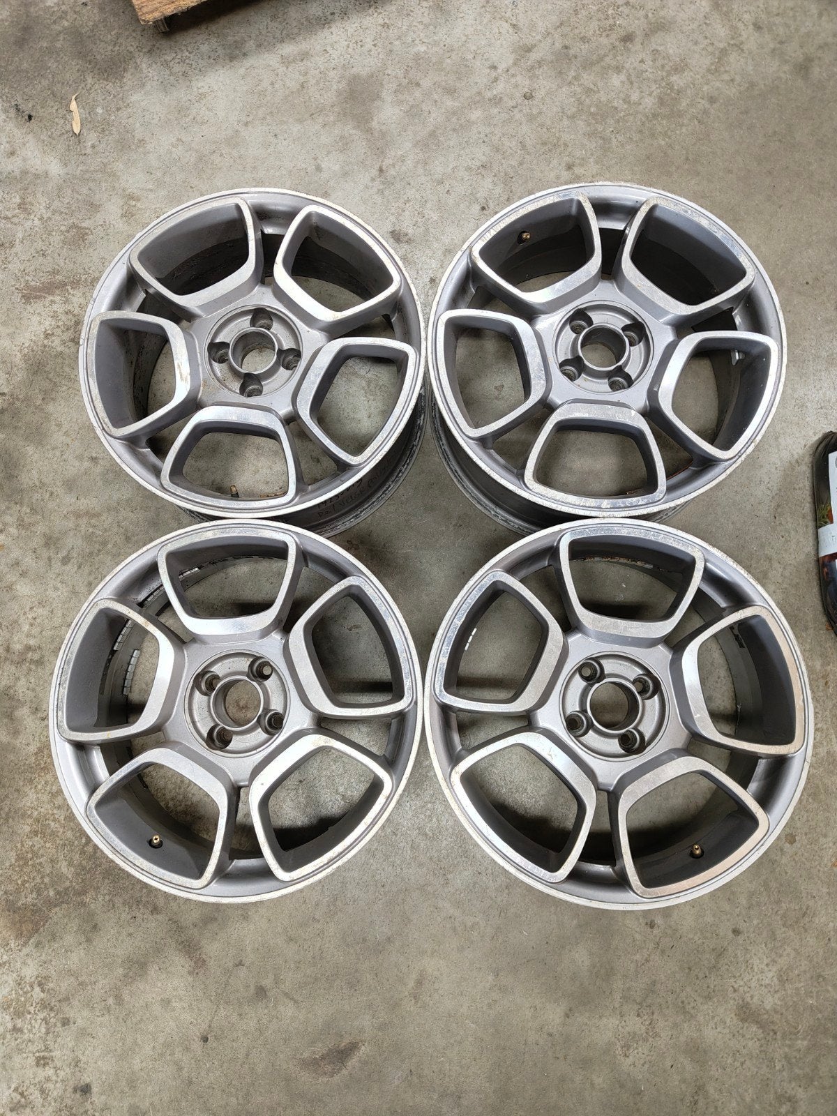 Abarth 500 velgen 17 inch, Auto-onderdelen, Ophalen, Velg(en), 17 inch, Zomerbanden