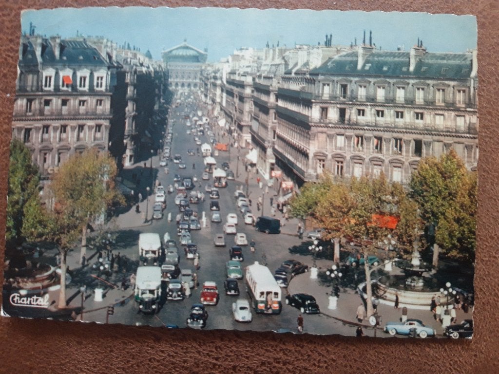 ansichtkaart Parijs - Paris - Avenue de l' Opera, auto's !, Ophalen of Verzenden, 1960 tot 1980, Gelopen, Frankrijk