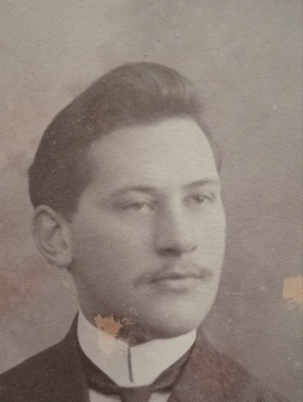 Antieke foto van L.J. van Deutekom, 22 jaar oud, Ophalen of Verzenden, Voor 1940, Gebruikt, Overige onderwerpen