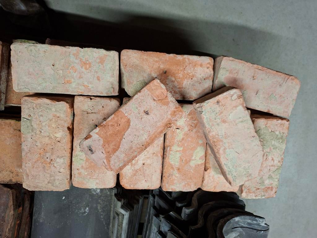 Gebikte Metselstenen - Partij 9500 stuks (20,5x9,5x10 cm), Ophalen