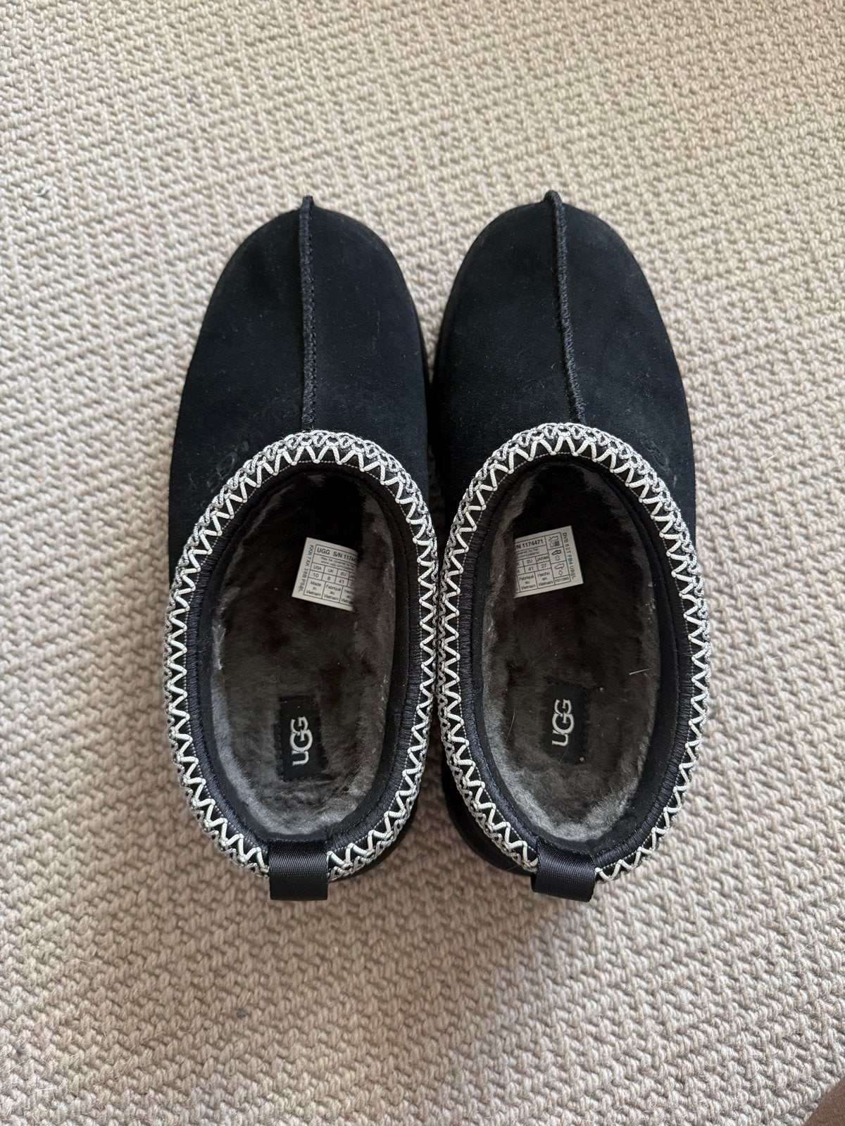 UGG Tasman pantoffels zwart - Maat 41, Kleding | Dames, Ophalen, Gedragen, Zwart, Pantoffels of Sloffen