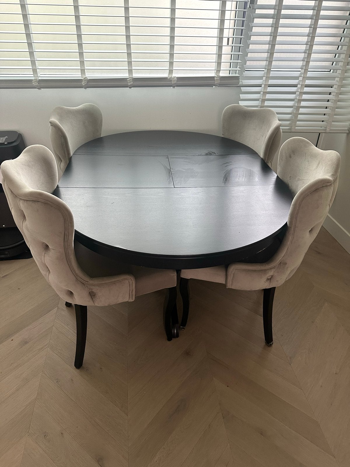 Elegante Zwarte Eettafel met 4 Stoelen, Ophalen, Gebruikt, 100 tot 150 cm, 150 tot 200 cm