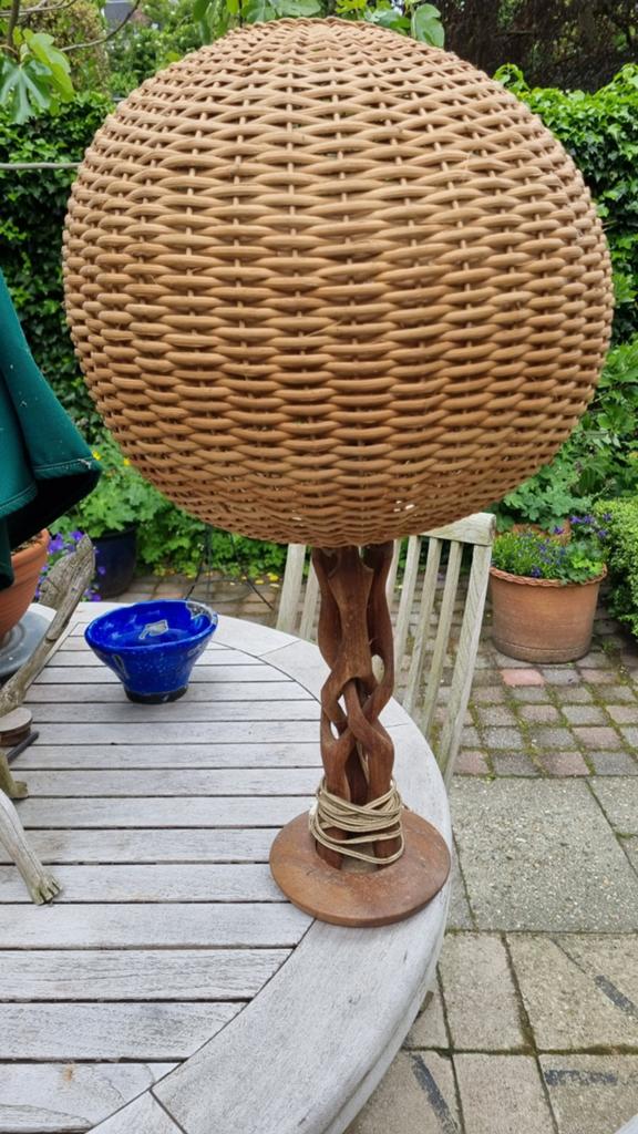 Vintage Oosterse lamp teak/pitriet., Ophalen