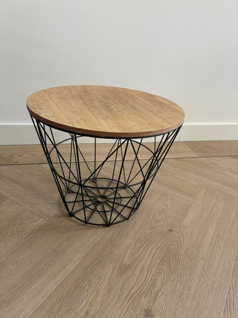 Bijzettafel mandje., Huis en Inrichting, Tafels | Bijzettafels, Ophalen, Minder dan 45 cm, Minder dan 55 cm, Rond