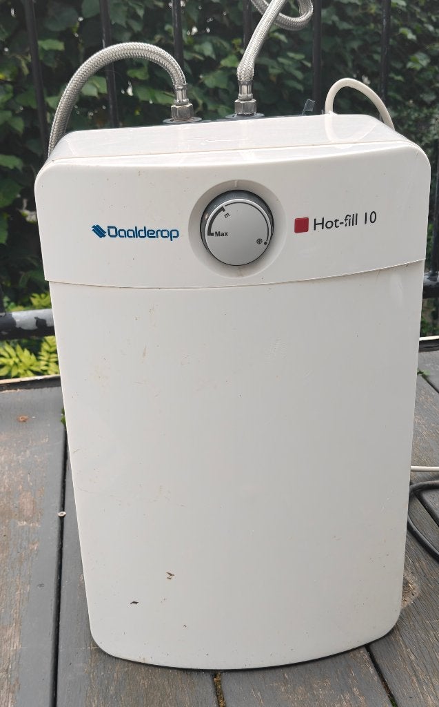 Itho Daalderop keukenboiler Hot fill 10 l, Doe-het-zelf en Verbouw, Minder dan 20 liter, Ophalen of Verzenden, Boiler, 6 t/m 10 jaar oud