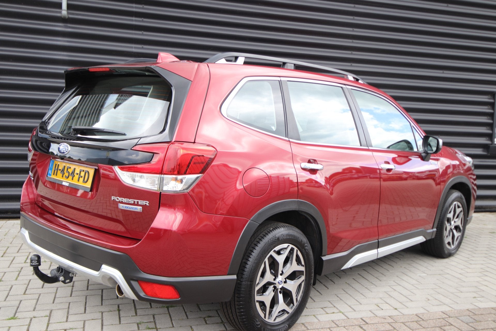 Subaru Forester 2.0i e-BOXER Comfort Trekhaak Dealer O.H NL-, Auto's, 4 cilinders, Origineel Nederlands, Bedrijf, Forester