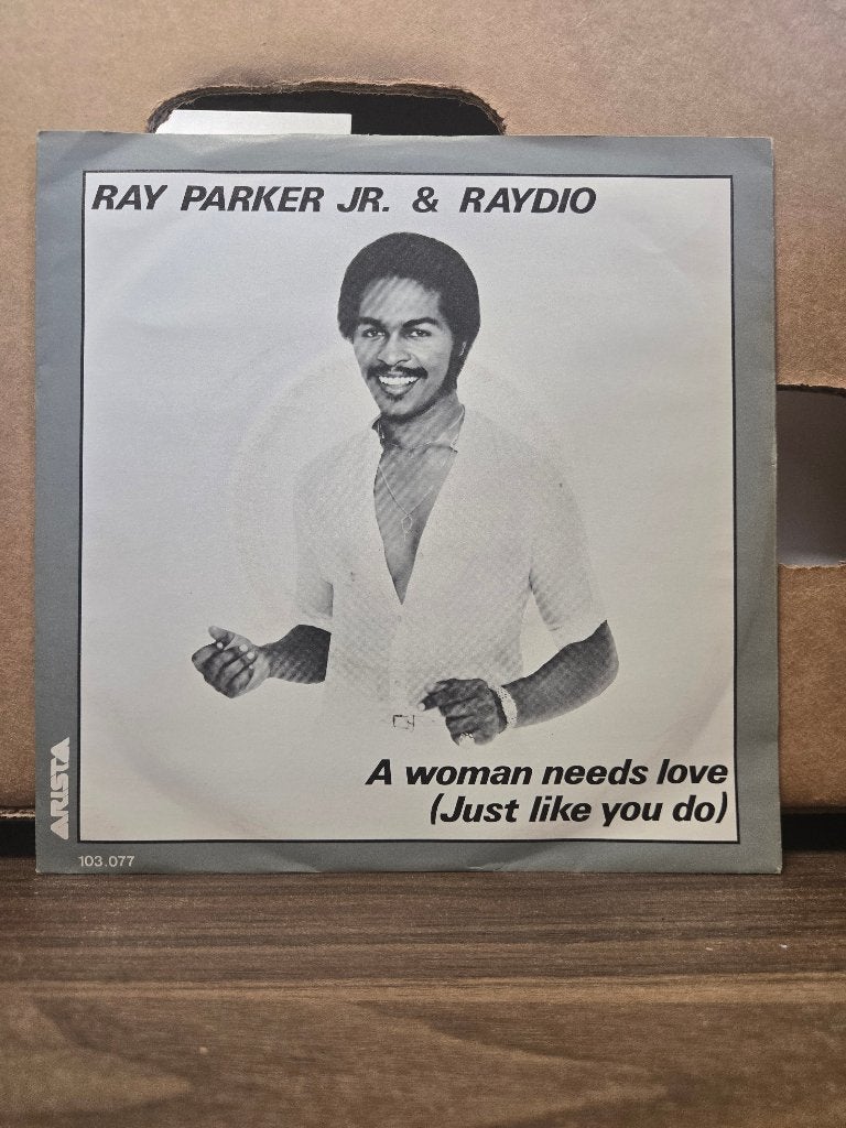 Ray Parker jr. - A woman needs love, 7 inch, Ophalen of Verzenden, Zo goed als nieuw, Pop