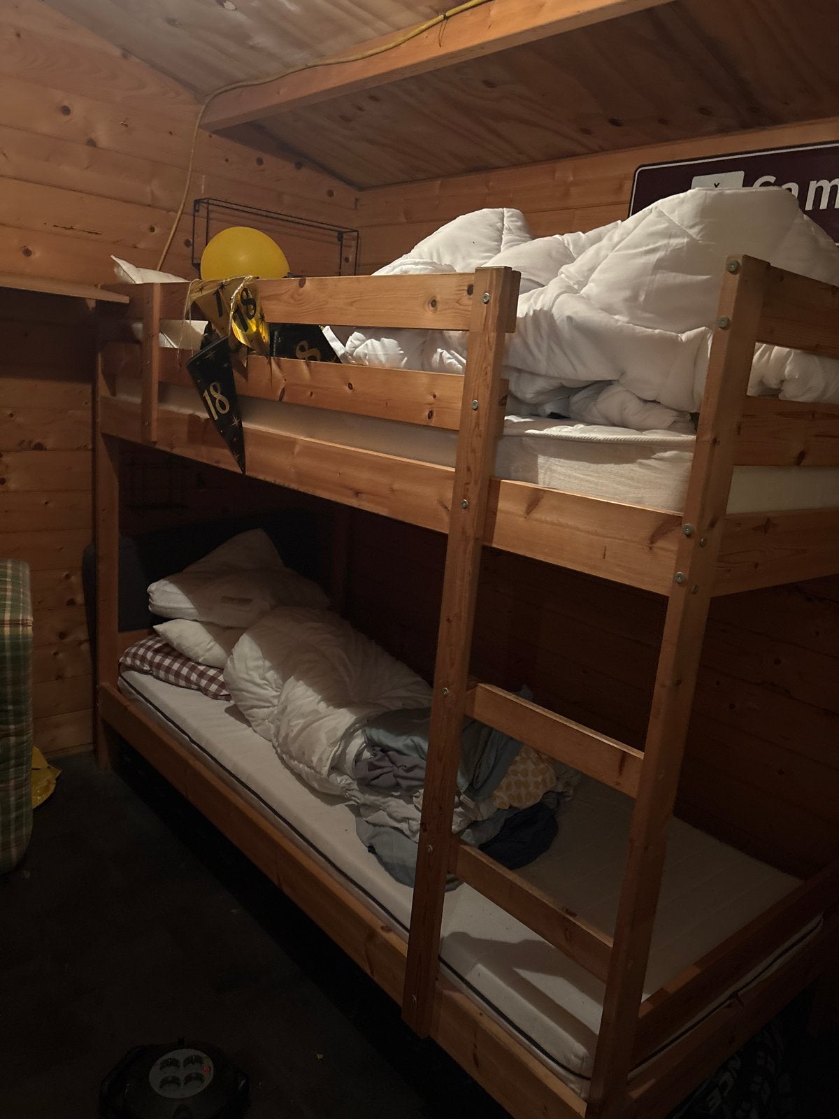 Stevig houten stapelbed met matrassen, Ophalen, Gebruikt, 90 cm, 160 tot 180 cm