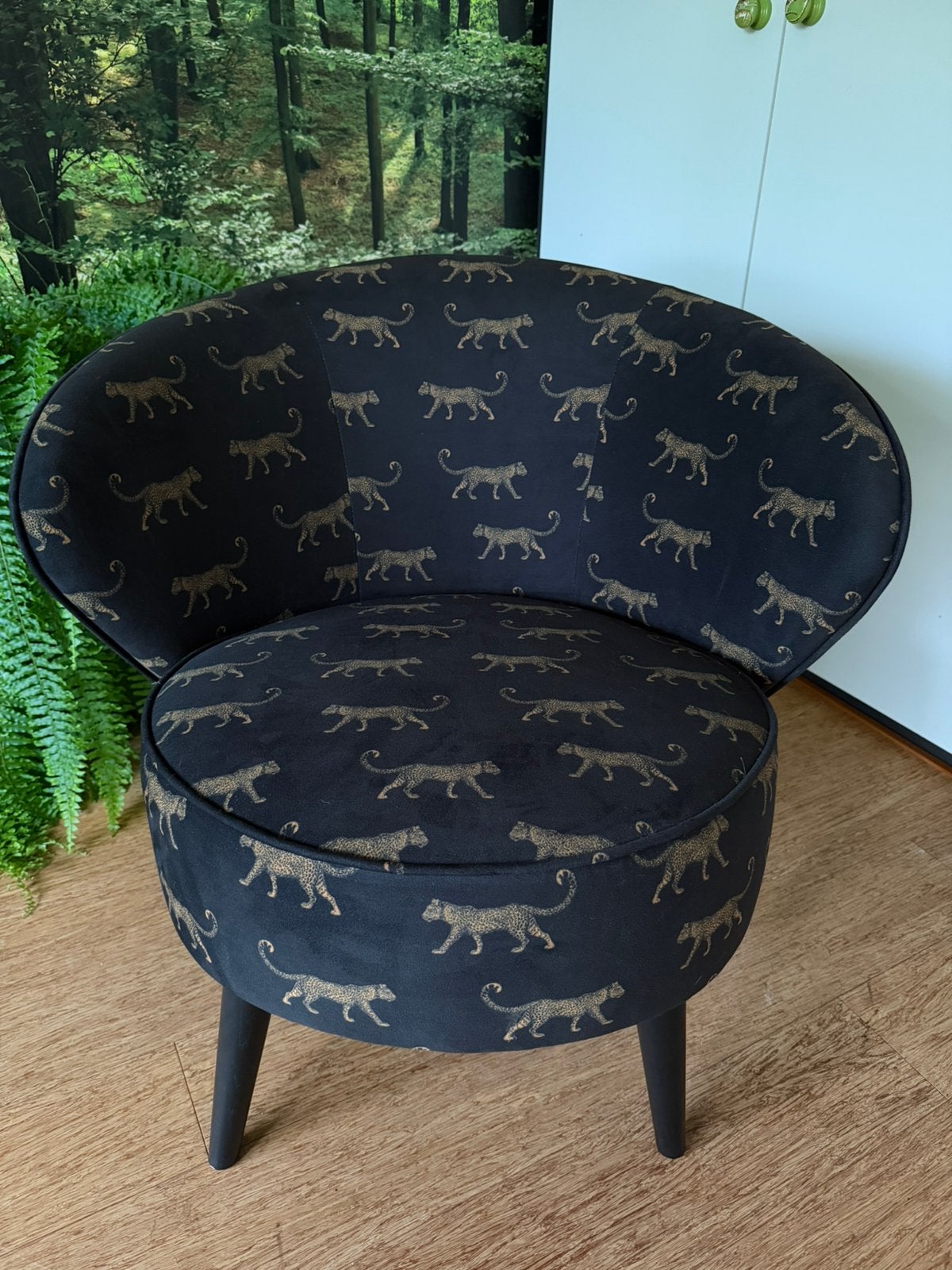 Woood design fauteuil Bo met panter print, Ophalen, Zo goed als nieuw, 75 tot 100 cm, 50 tot 75 cm