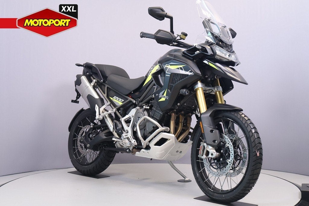 Triumph Tiger 1200 RALLY DESERT, Bedrijf, Toermotor