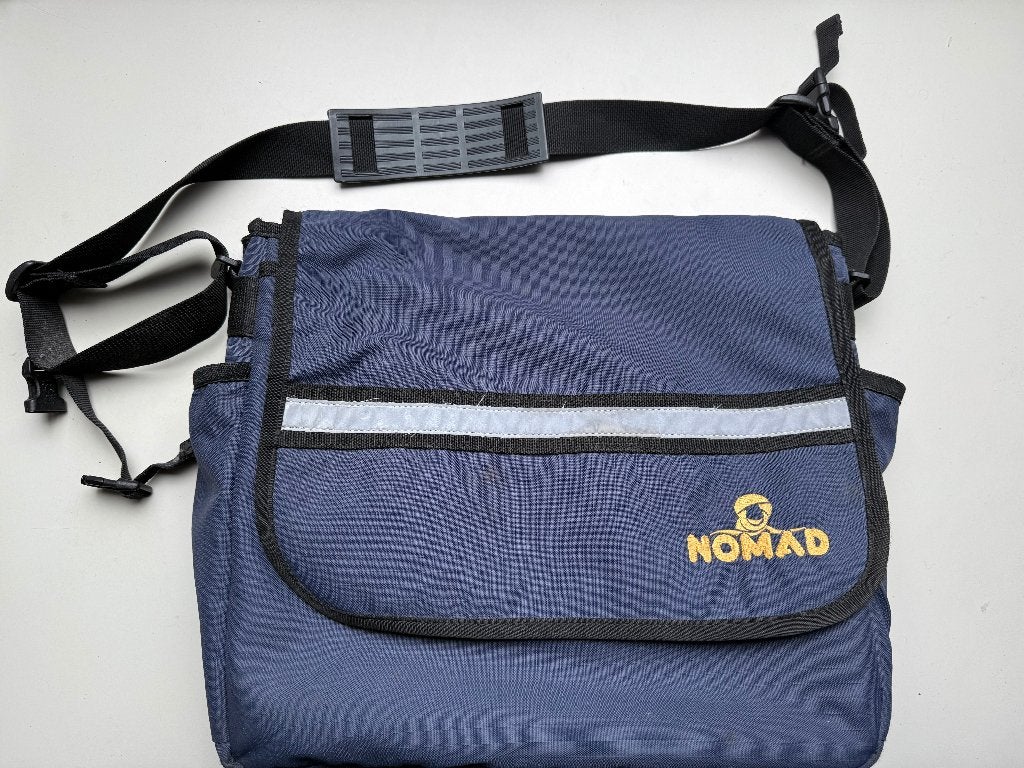 Nomad schoudertas, Ophalen of Verzenden, Zo goed als nieuw, Blauw, Overige merken