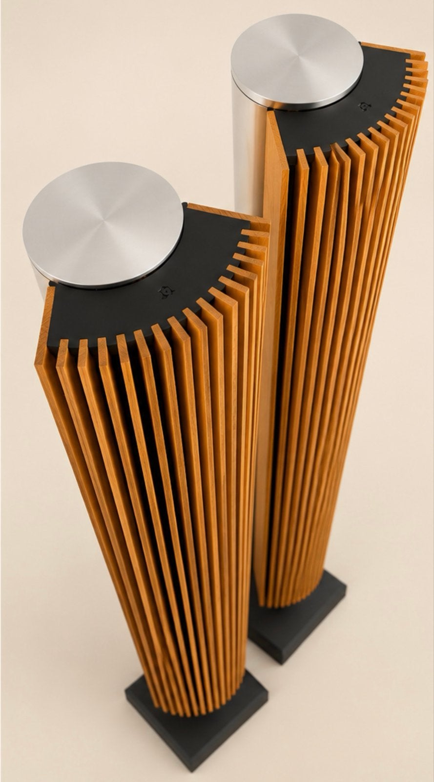 Bang & Olufsen BeoLab 8000 speakers, Ophalen, Vloerstaande luidspreker, 120 tot 150 watt, Info@bo.com