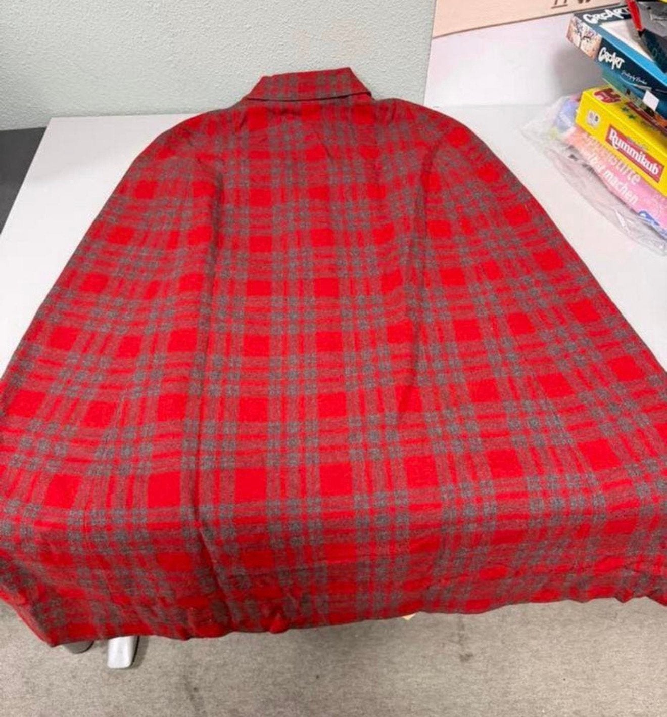 Vintage rode wollen mantel jas cape poncho met ruit L 100cm, Ophalen of Verzenden, Zo goed als nieuw, H, H