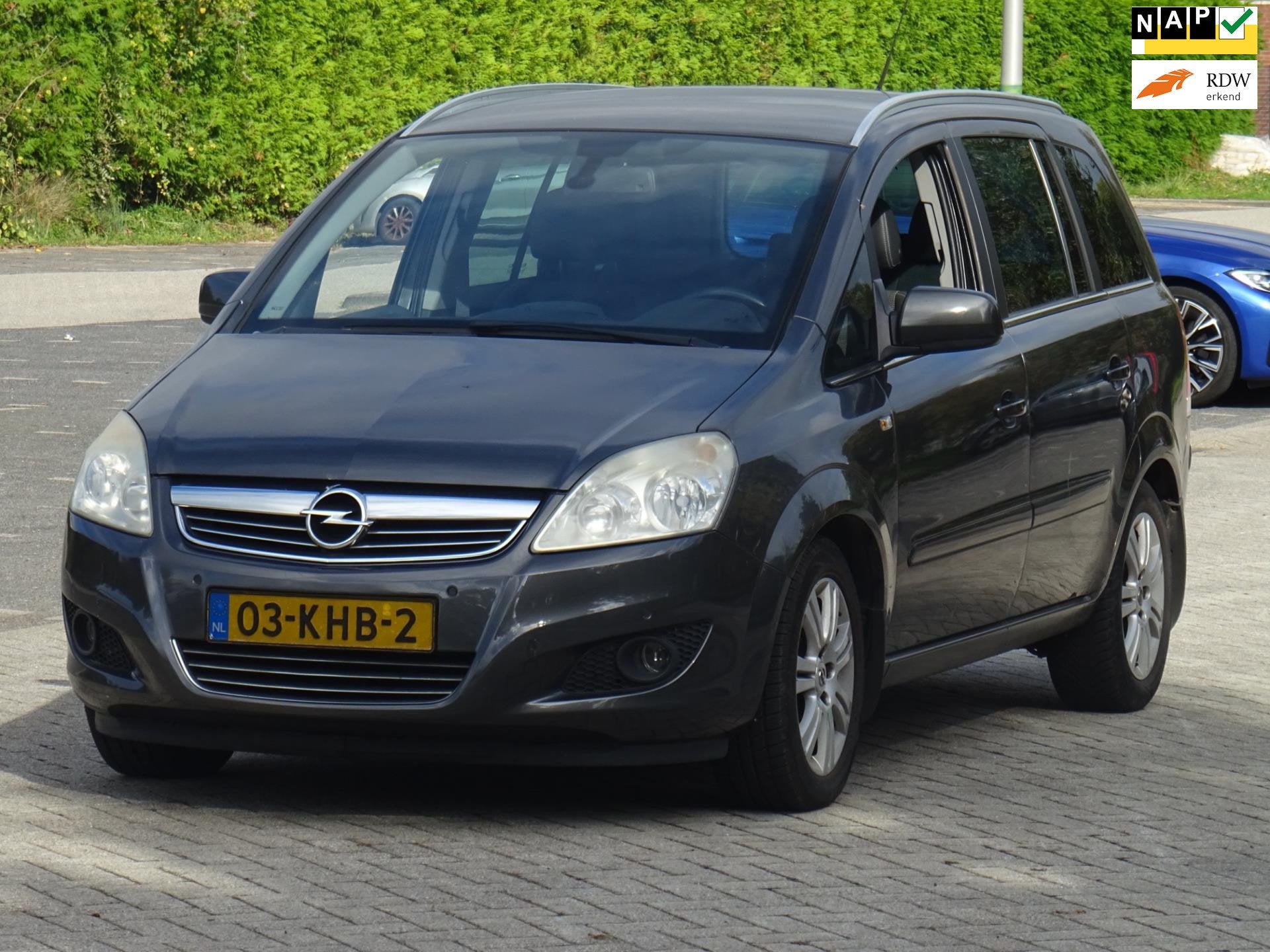 Opel Zafira 2.2 Cosmo 7P. NAP/LEER/NAVI/CRUISE/PDC/APK 2027, Auto's, Voorwielaandrijving, Gebruikt, 4 cilinders, 150 pk