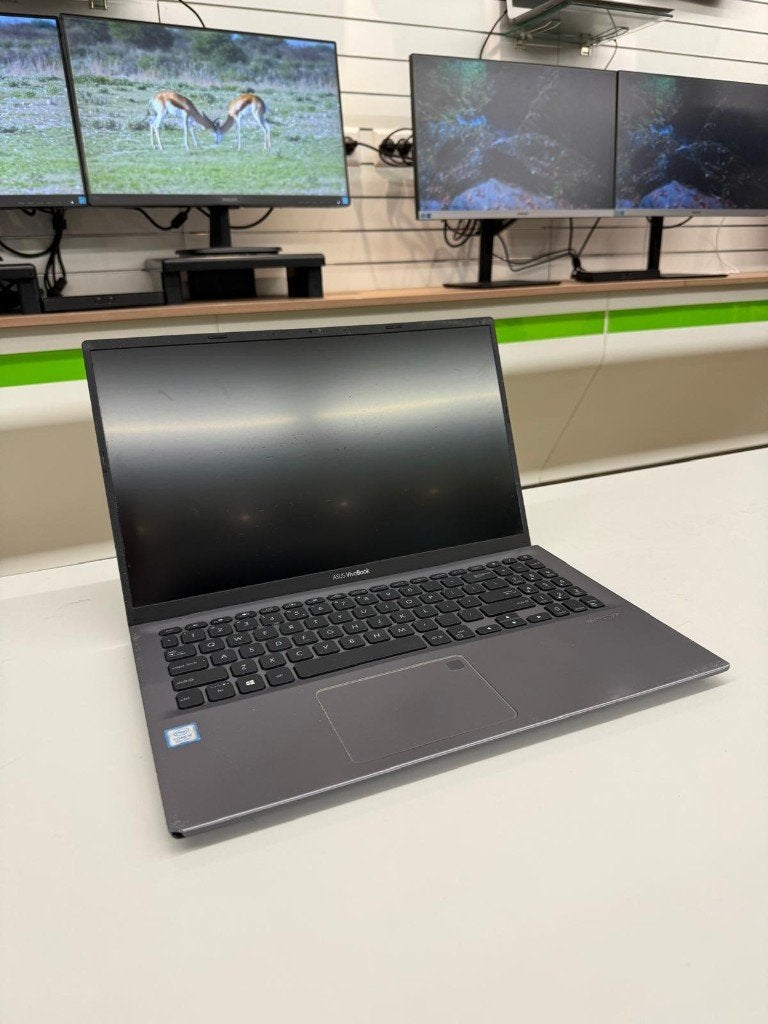 Asus VivoBook - Intel i5 - 256 GB SSD, Computers en Software, Laptoptassen, Zo goed als nieuw, Aktetas, 15 inch, Ophalen of Verzenden