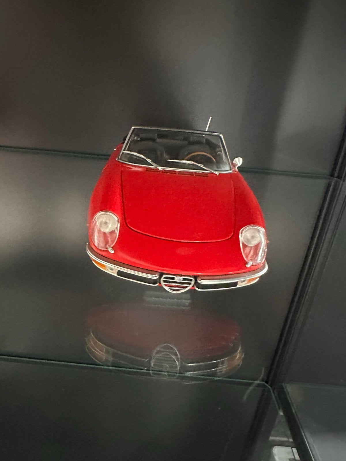 Alfa Romeo Spider 1:18 modelauto - Gedetailleerd schaalmodel, Ophalen of Verzenden, Zo goed als nieuw, Auto, MiniChamps