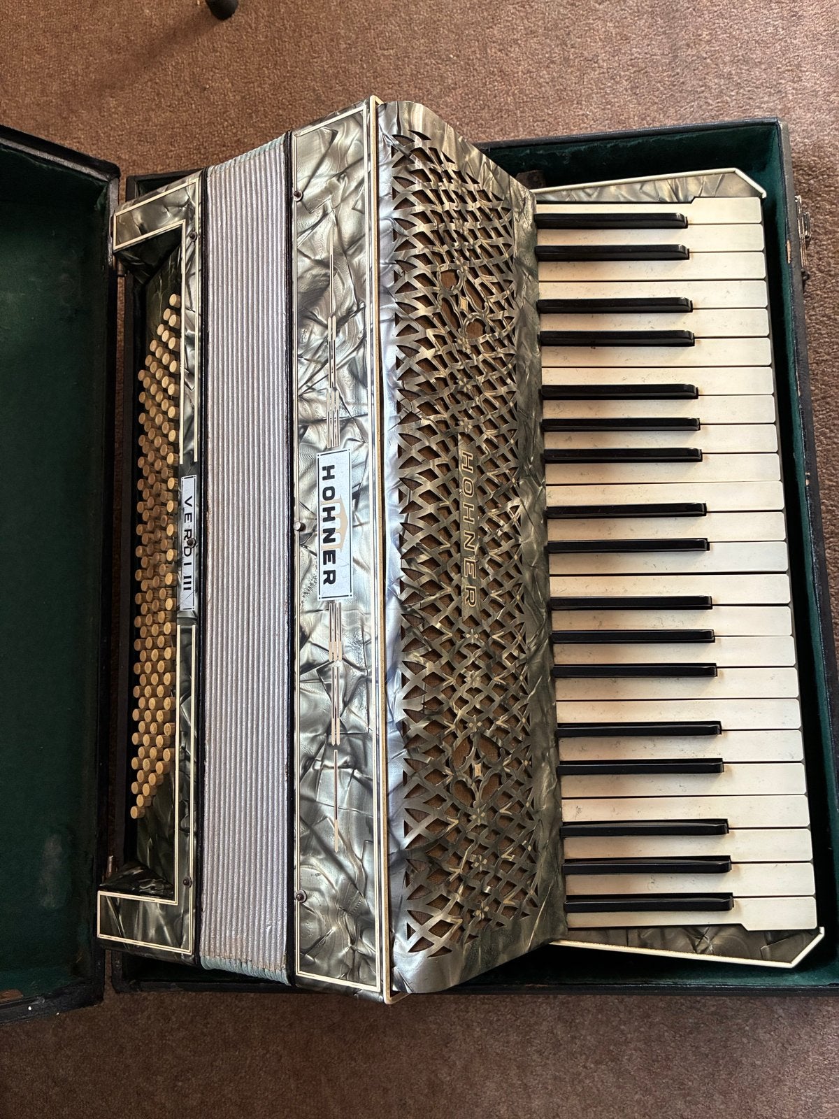 Antieke Hohner Verdi III Accordeon met originele koffer, Ophalen, Gebruikt, Overige formaten, Toetsaccordeon