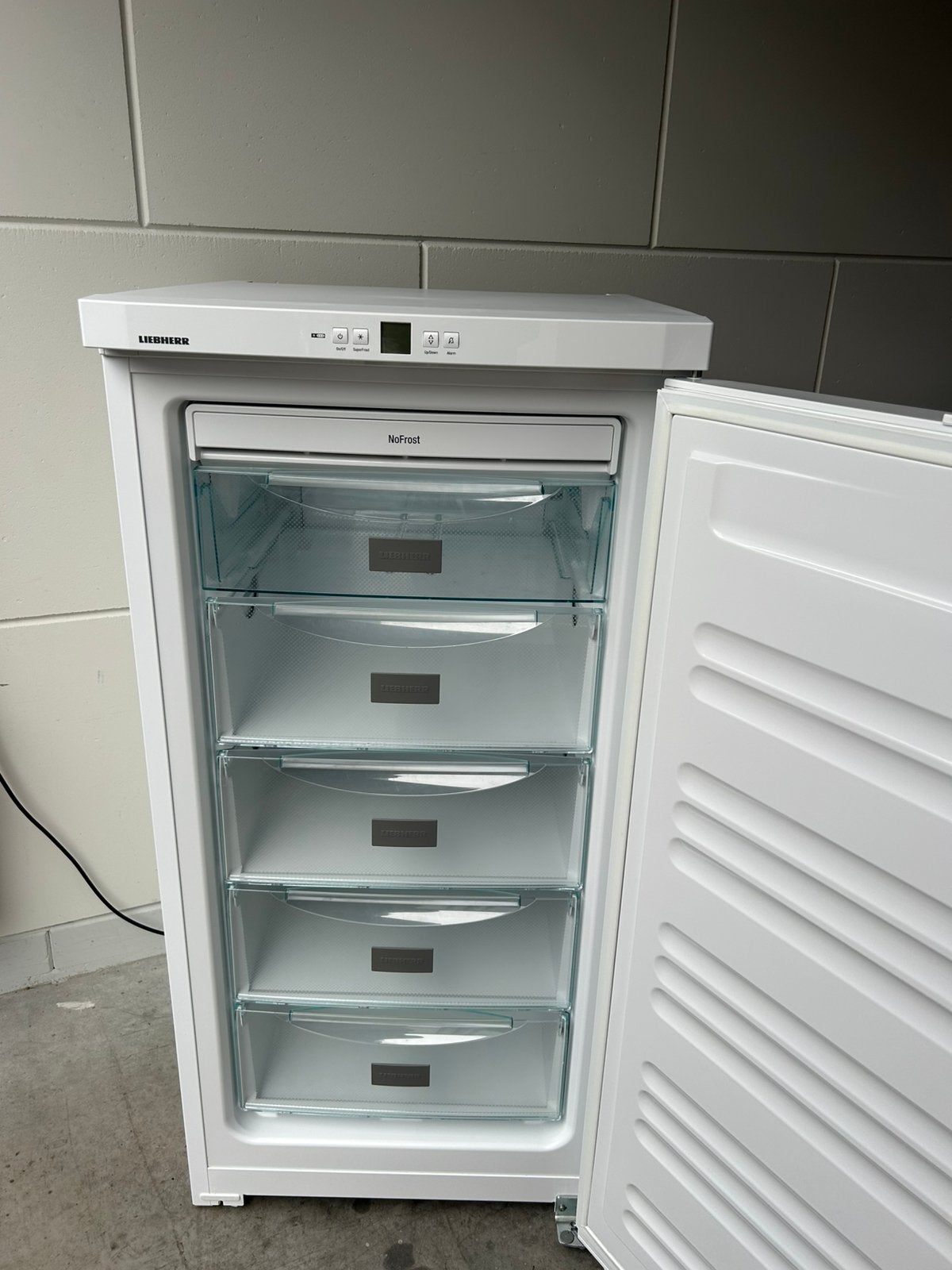 Liebherr Nofrost vriezer 125x60cm A+ nieuwe staat GNP 1913, Witgoed en Apparatuur, 120 tot 140 cm, Zo goed als nieuw, Energieklasse A of zuiniger