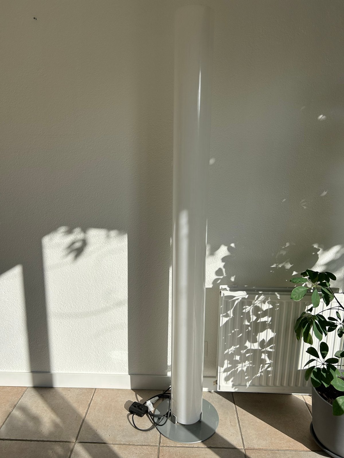 FLOS Stylos Vloerlamp - Design Klassieker, Ophalen, Kunststof, Gebruikt, 200 cm of meer