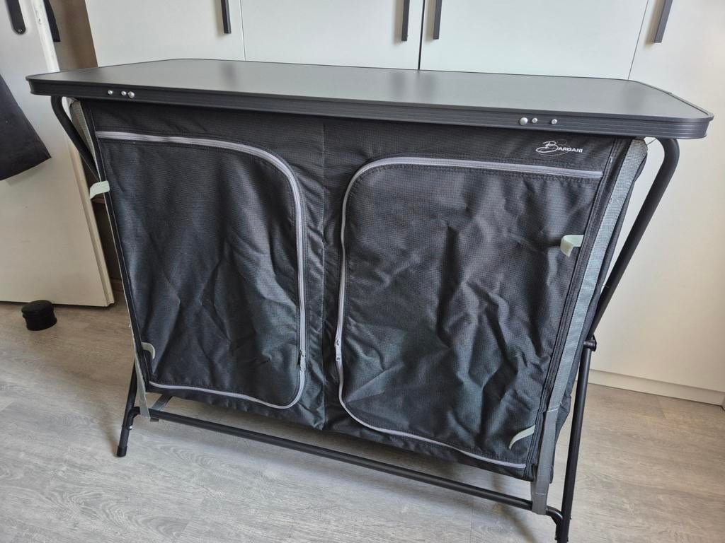 Bardani Camping Kast, Ophalen