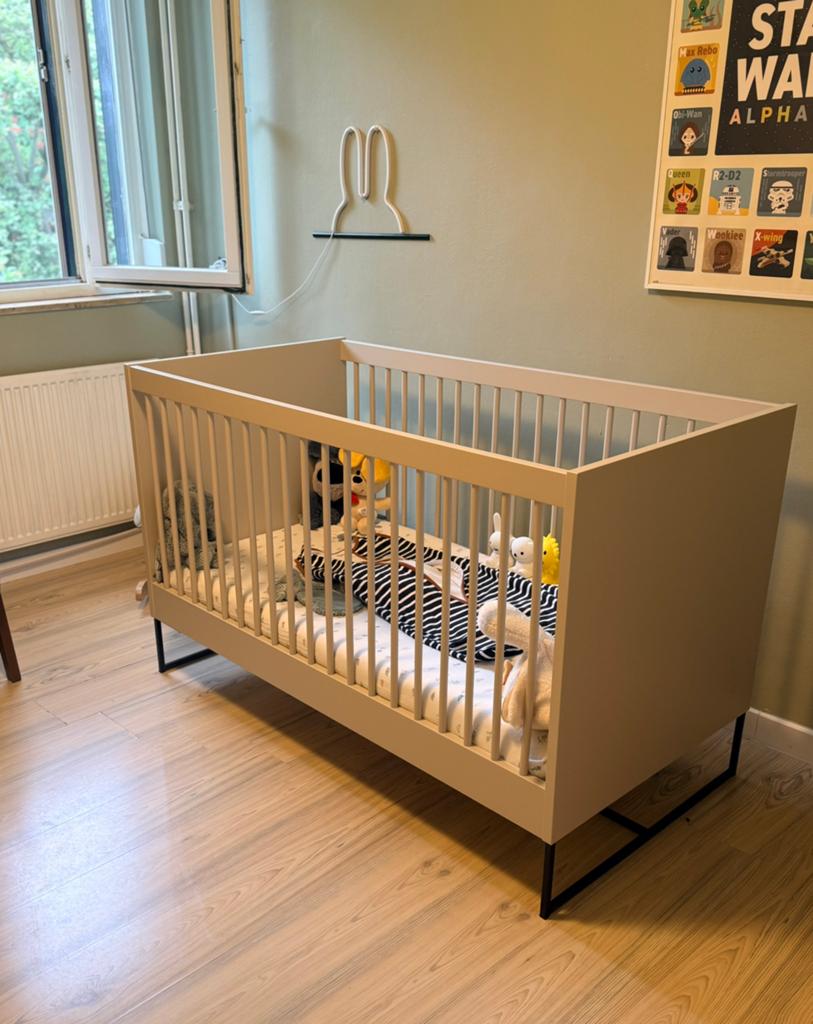 Kidsmill Intense II XXL Oatmeal babykamer / peuterkamer zgan, Kinderen en Baby's, Kinderkamer | Complete kinderkamers, Ophalen