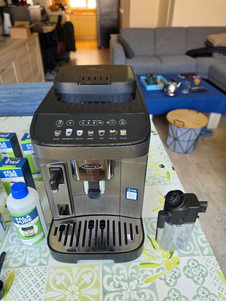 DeLonghi Magnifica Evo ECAM290.81.TB, Ophalen, Afneembaar waterreservoir, 10 kopjes of meer, Koffiemachine