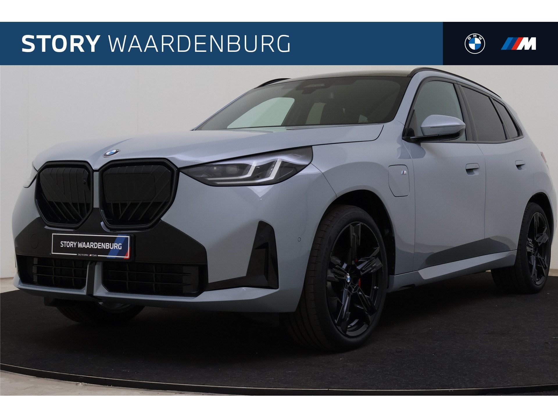 BMW X3 30e xDrive M Sport Automaat / Panoramadak / Trekhaak, Automaat, 1998 cc, Zwart, 4 cilinders