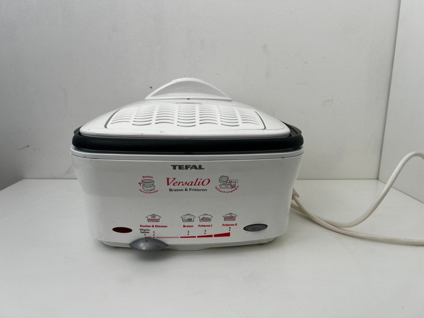 Tefal elektrische friteuse, 1 tot 2 liter, Ophalen, Zo goed als nieuw, Uitneembare binnenpan