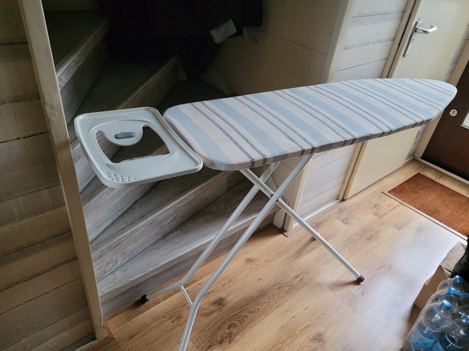 Nette verstelbare strijkplank, Witgoed en Apparatuur, Strijkijzers en Strijkplanken, Ophalen, Gebruikt