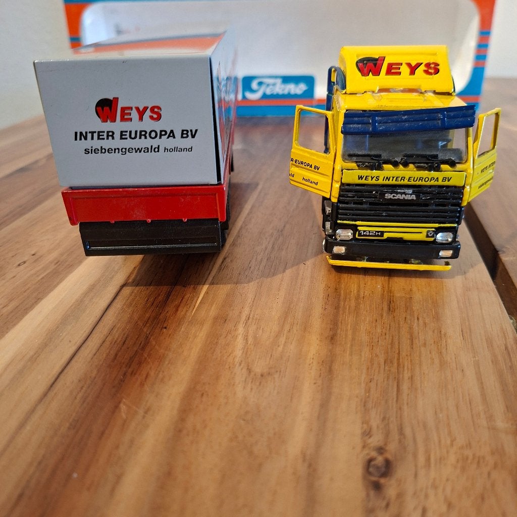 Tekno Scania 142H Weys Inter-Europa B.V. met doos,Div SCANIA, Ophalen of Verzenden, Zo goed als nieuw, Bus of Vrachtwagen, Tekno