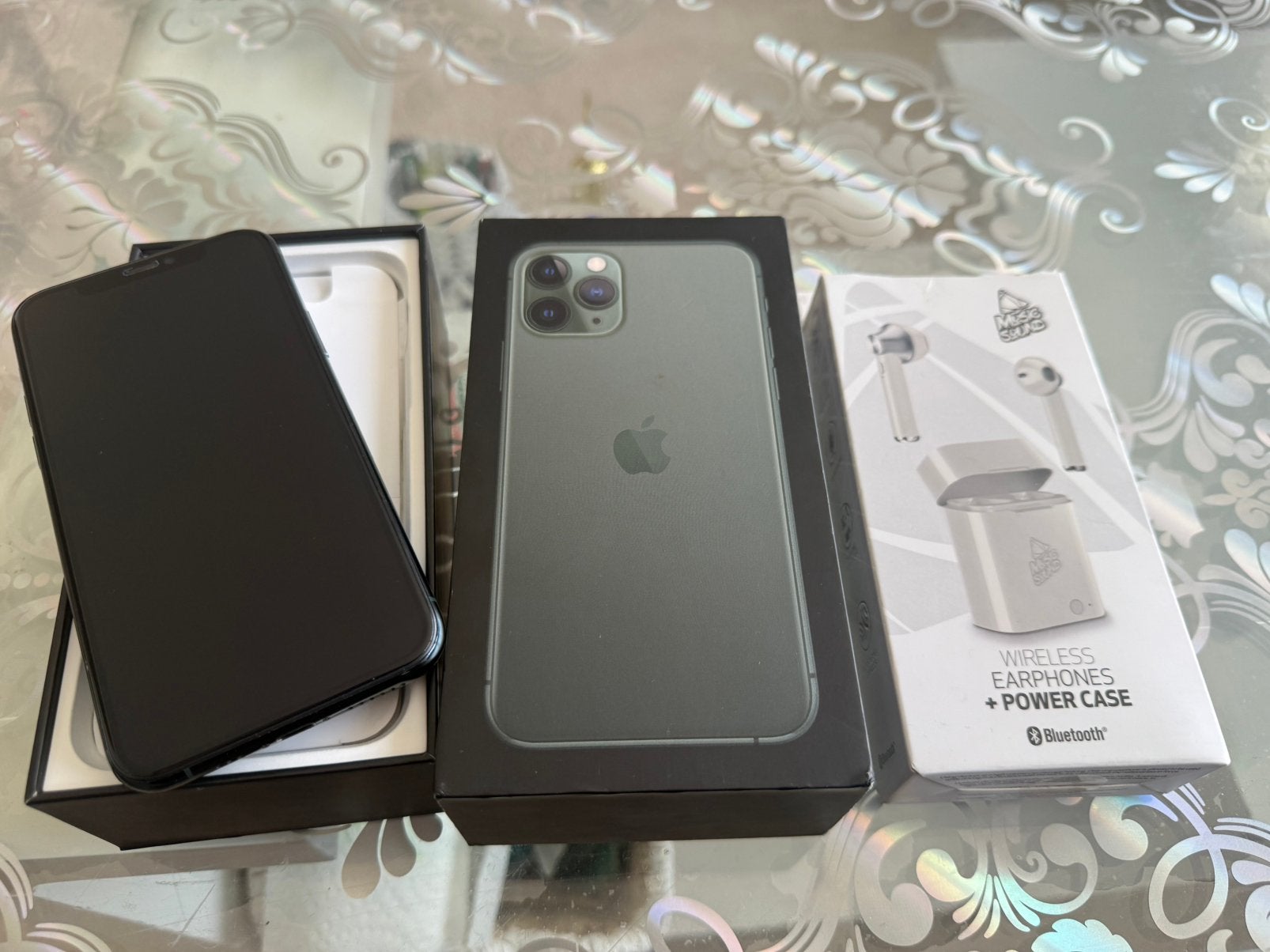 iPhone 11 pro 64 GB + AirPods top staat nieuwe batterij 100%, Ophalen, Zo goed als nieuw, Zonder simlock, Groen