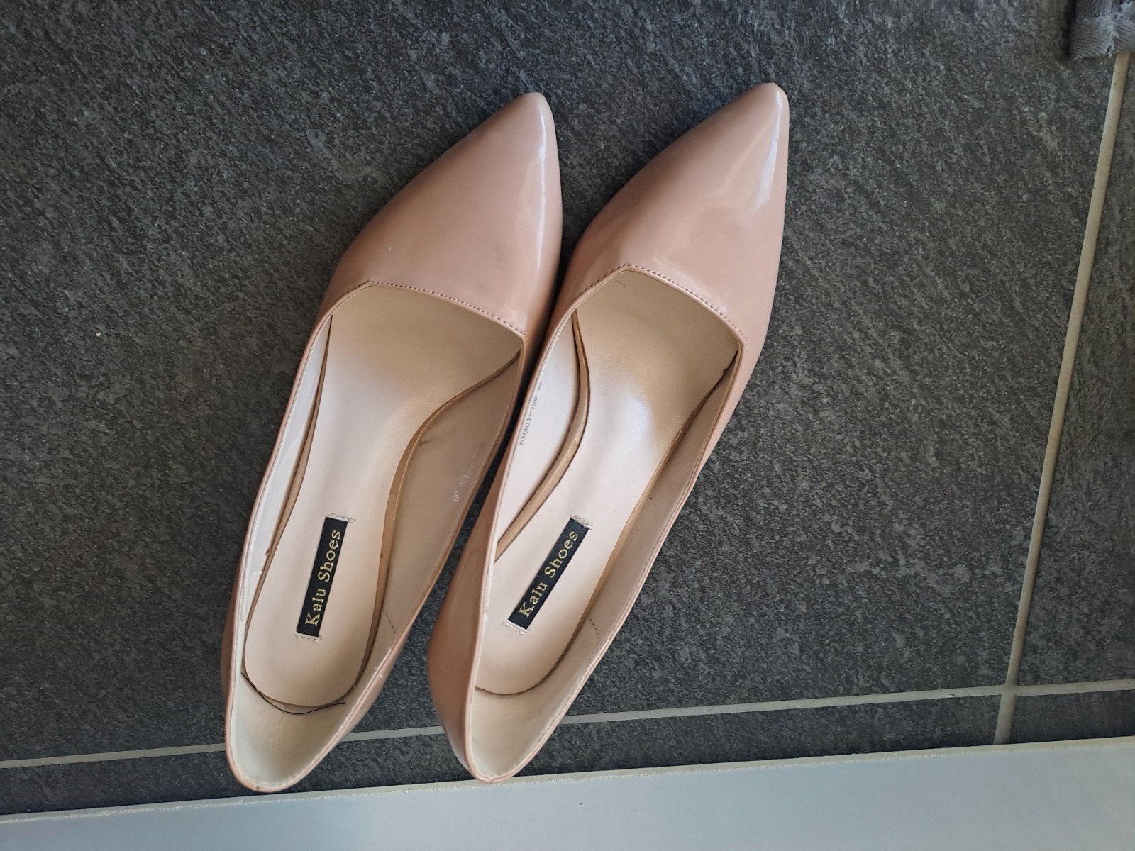Nude Kalus Shoes Pumps - Maat 39, Pumps, Ophalen of Verzenden, Zo goed als nieuw, Kalu Shoes