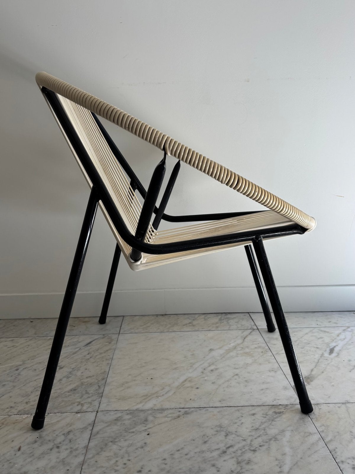 Mooie vintage, retro spaghetti lounge chair, stoel, jaren 60, Ophalen, Gebruikt, -, Wit