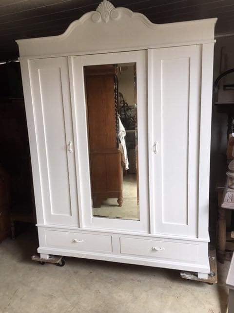 Antieke witte kledingkast met spiegel en lades, Huis en Inrichting, Ophalen, Gebruikt, 100 tot 150 cm, 200 cm of meer