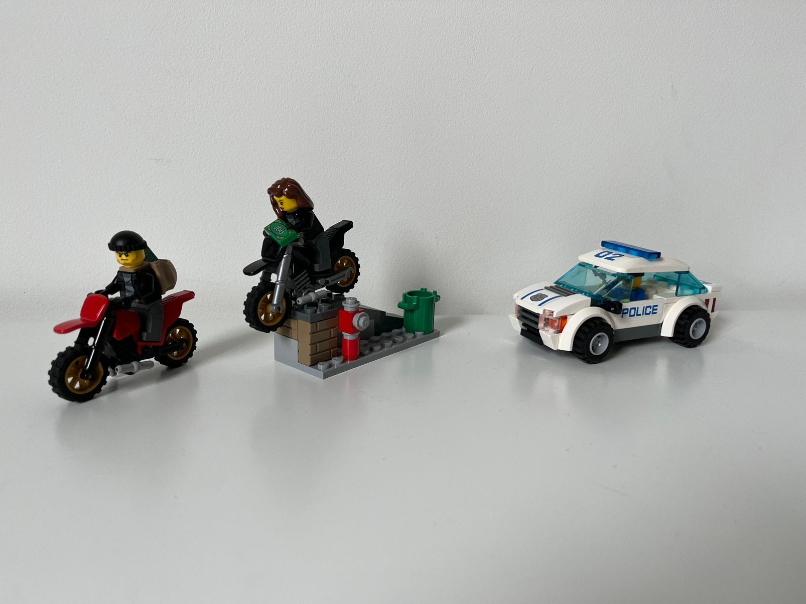 Lego City politie achtervolging 60042, Kinderen en Baby's, Speelgoed | Duplo en Lego, City, Lego, Ophalen of Verzenden, Zo goed als nieuw