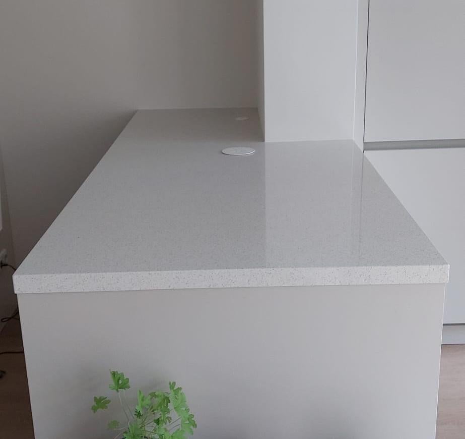aanrechtblad / barblad composiet, Ophalen, Crème, Nieuw, 50 tot 100 cm