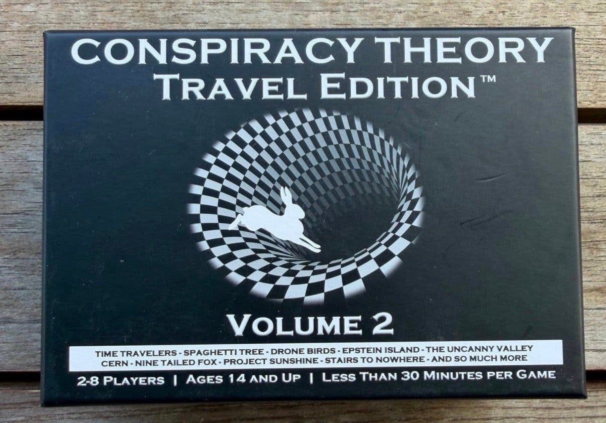 Conspiracy Theory Travel Edition Volume 2 - Trivia Spel, Een of twee spelers, Ophalen of Verzenden, Zo goed als nieuw