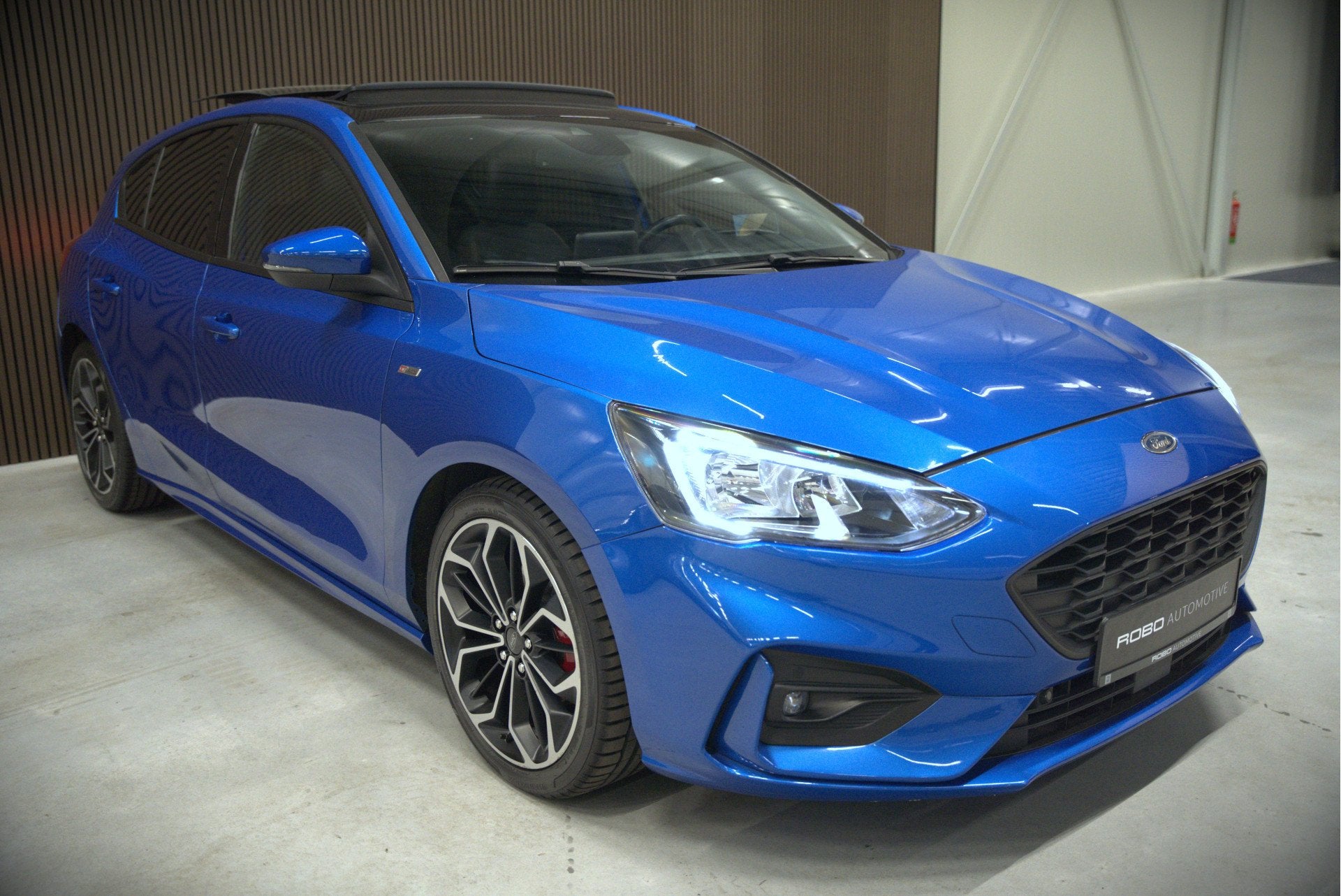 Foto 14 van Ford Focus 1.0 EcoBoost ST Line Business | Panoramadak | Ban