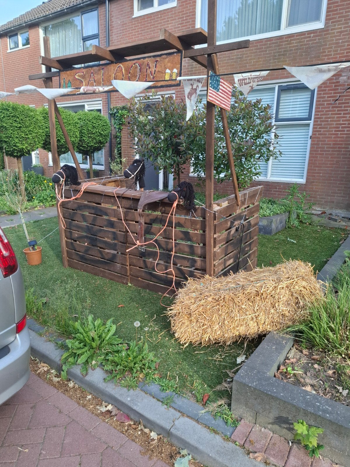 Feestweek versiering Thema: Wild Westen (straatversiering), Ophalen, Versiering, Overige