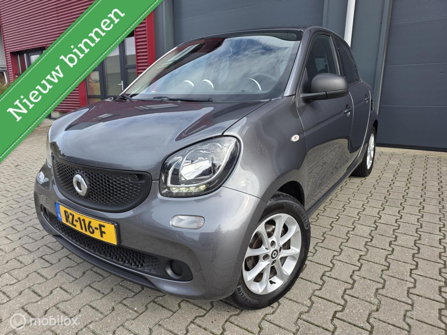 Smart forfour 1.0 /Cruise Control /Autom. Airco /Nwe. APK, Auto's, Achterwielaandrijving, Gebruikt, 4 stoelen, Origineel Nederlands